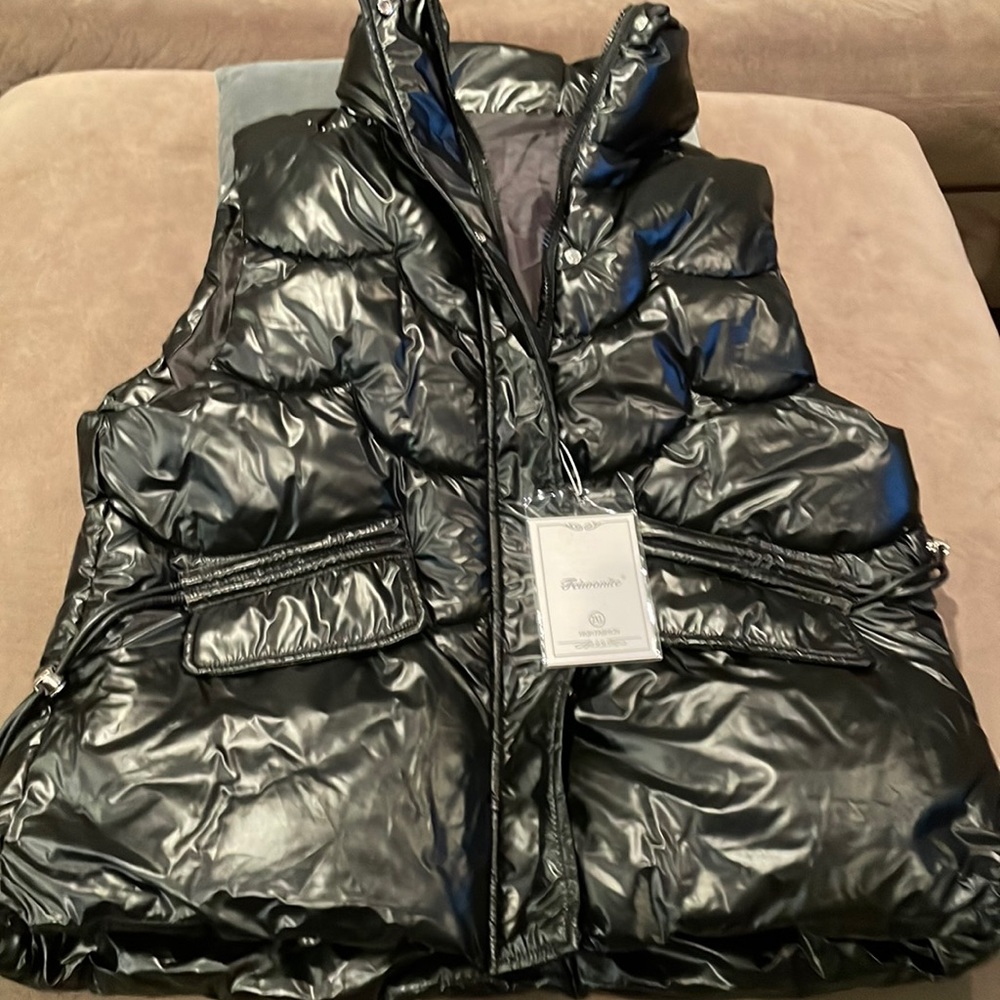 Brand new ladies puffer vest